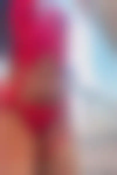 Débora Ferreira, acompanhante morena de cabelos longos gostosa em Alagoinhas, BA - Real Prazer